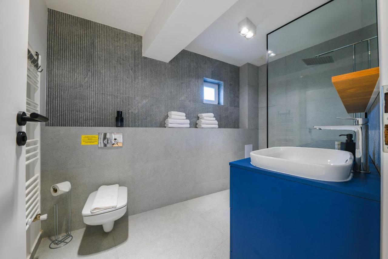 Charming 2 Bedroom Apartment クルージュ＝ナポカ エクステリア 写真