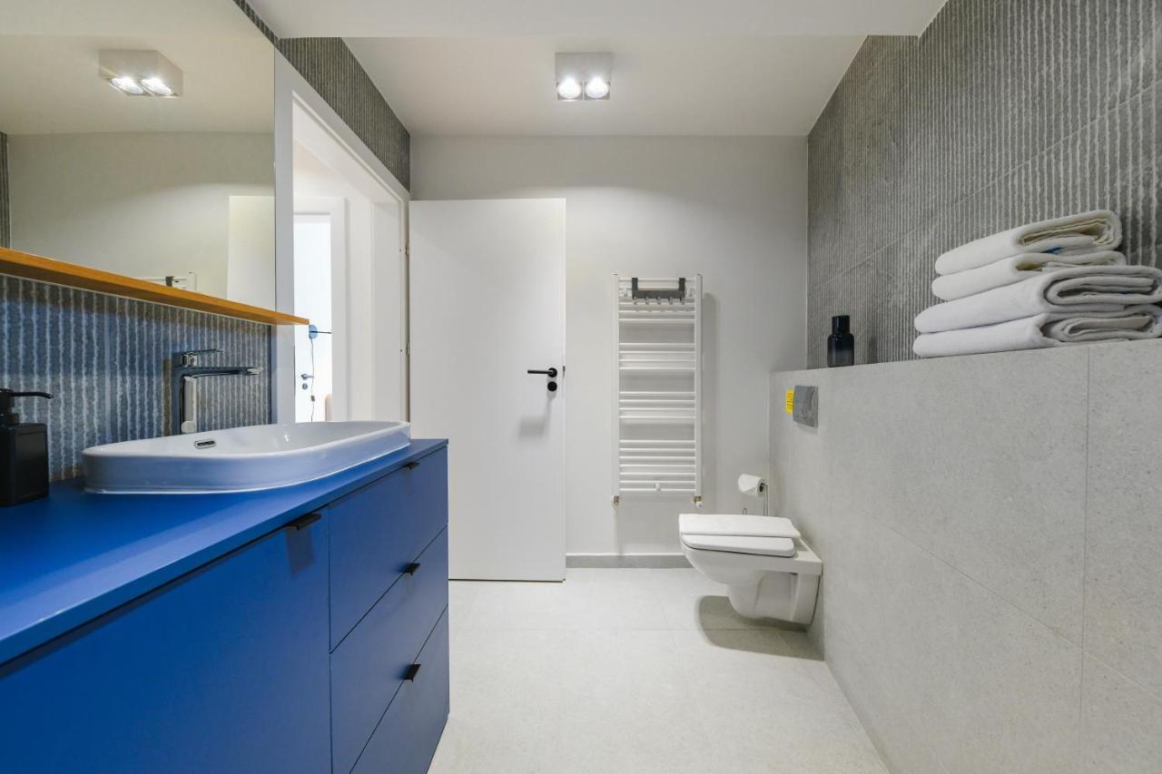 Charming 2 Bedroom Apartment クルージュ＝ナポカ エクステリア 写真