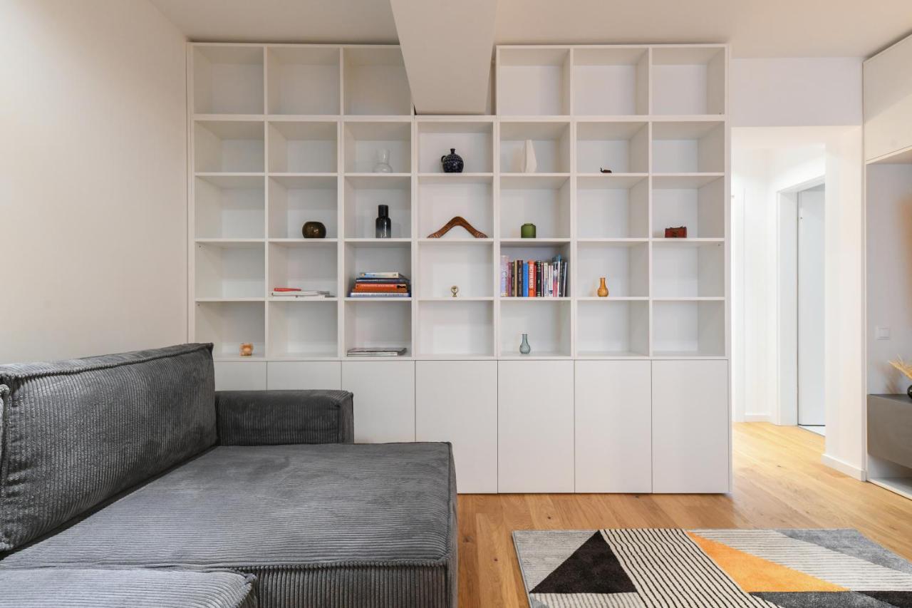 Charming 2 Bedroom Apartment クルージュ＝ナポカ エクステリア 写真