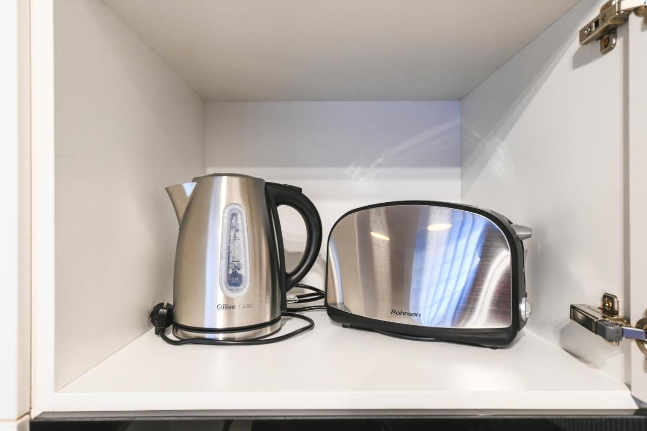 Charming 2 Bedroom Apartment クルージュ＝ナポカ エクステリア 写真