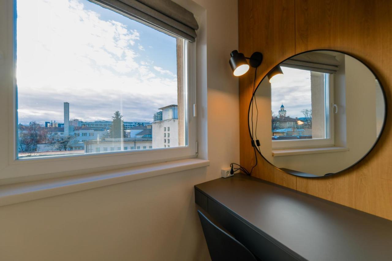 Charming 2 Bedroom Apartment クルージュ＝ナポカ エクステリア 写真