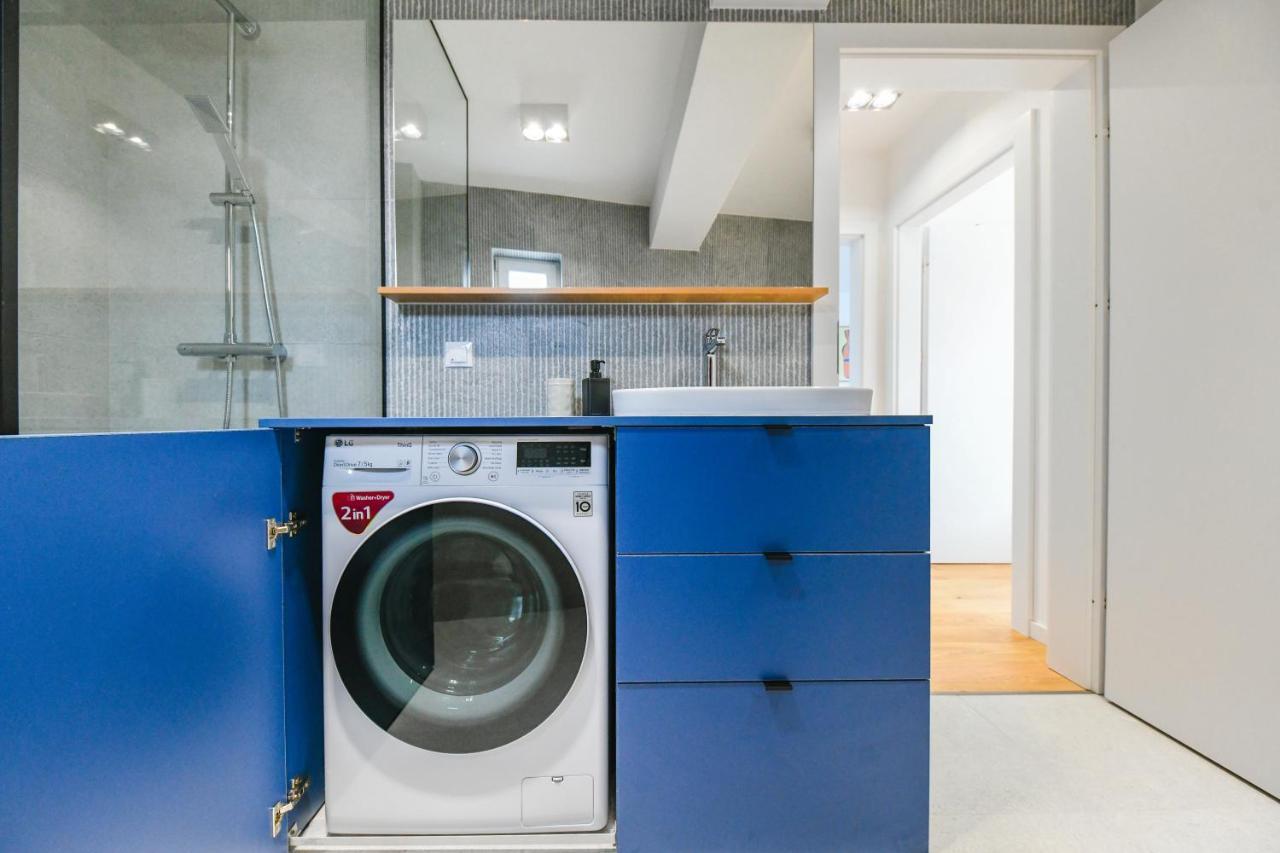 Charming 2 Bedroom Apartment クルージュ＝ナポカ エクステリア 写真